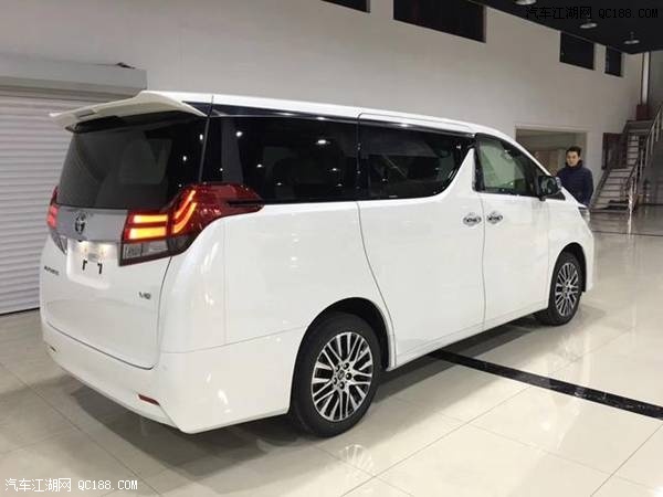 2018款丰田埃尔法豪华商务车评测体验