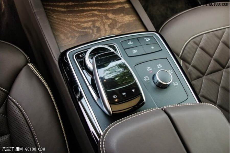 2017款奔驰gle450加版豪华现车最新图解