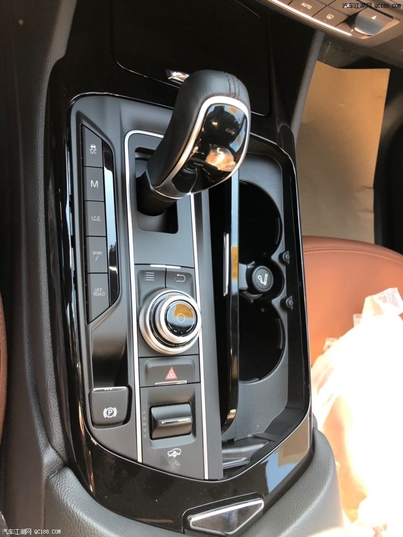 2018款玛莎拉蒂SUV莱万特量产版3.0升V6报价解析