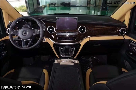 2018新款奔驰V260 2.0T商务MPV豪华体验