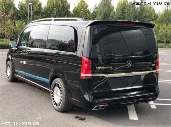 18款奔驰威霆商务车2.0T加长版实拍感受