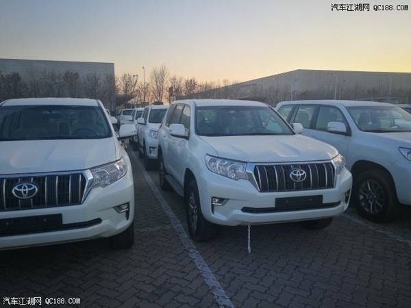 2019款丰田霸道2700GXR中东版报价解析