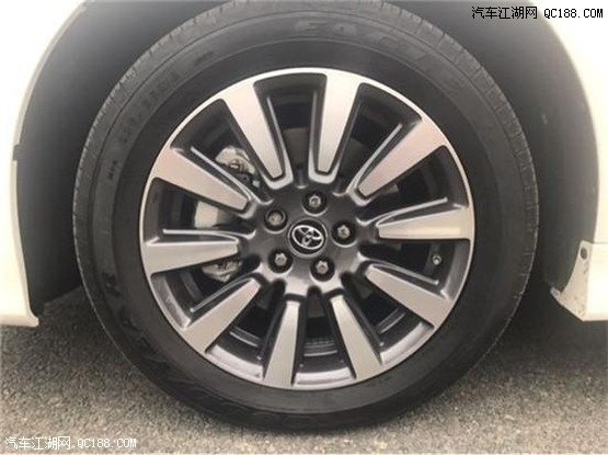 18款丰田塞纳3.5四驱七座MPV加规版评测