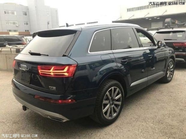 2018款进口奥迪q7 3.0t v6七座现车报价