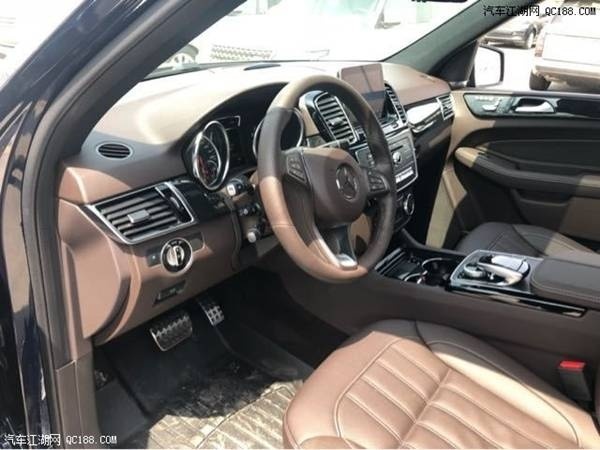 2019款奔驰GLE43AMG黑外咖内加规版评测