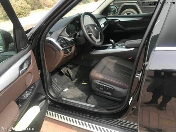 2018款宝马X5 3.0T黑外咖内SUV现车评测