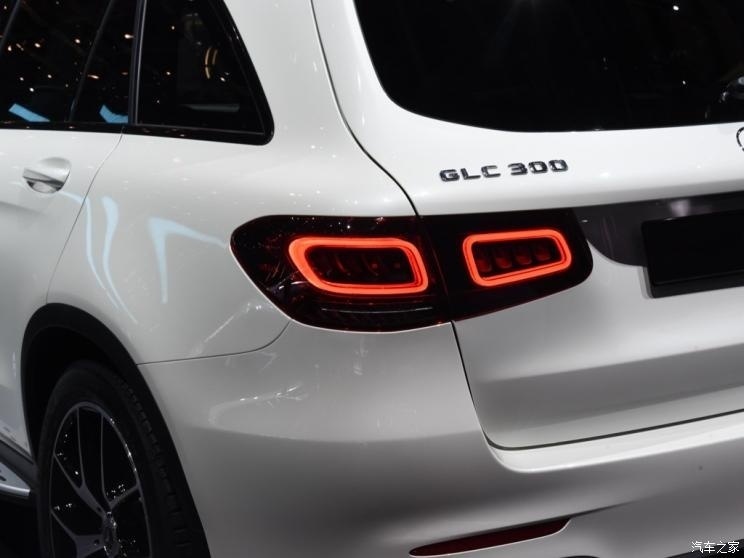 或2019纽约车展亮相 奔驰GLC Coupe预告