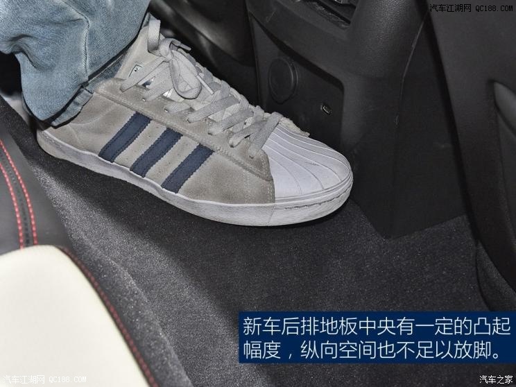 2019纽约车展 静态实拍图解凯迪拉克CT5