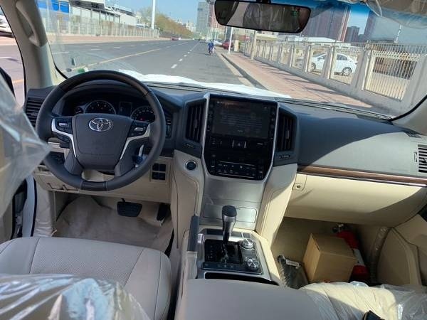 19款丰田酷路泽4000八气双差中东版价格