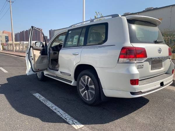 19款丰田酷路泽4000八气双差中东版价格