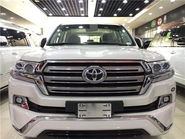 2019款丰田陆巡4000 4.0l汽油中东版报价