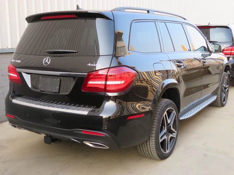 奔驰gls550图片,奔驰gls450图片 19款加版奔驰gls550图解 轩昂大气风范