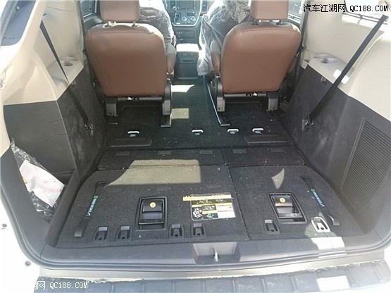 19款丰田塞纳3.5L商务车报价及图片解析