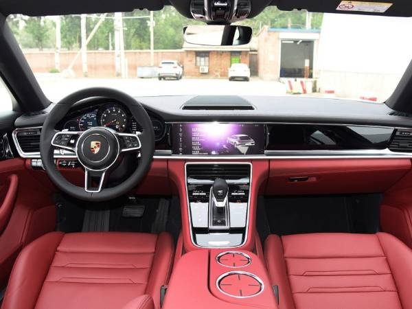 2019款保时捷帕拉梅拉Panamera 4S评测