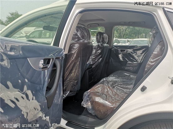 19款中东英菲尼迪QX70 新车轿跑SUV体验