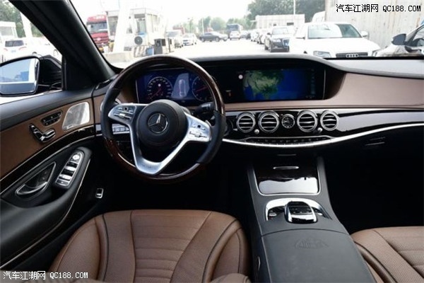 19款欧规版奔驰迈巴赫S560豪华轿车实拍