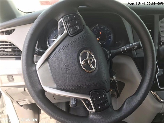 2019款丰田塞纳3.5L四驱加版报价及图片