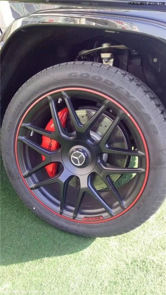 2019款奔驰G63AMG加规版现车报价及图片