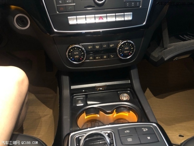2019款奔驰GLS450 尊贵大气豪华越野SUV