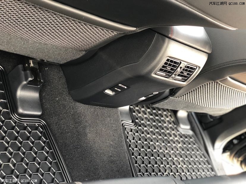 2019款进口丰田超霸4.0 V6报价配置解读	