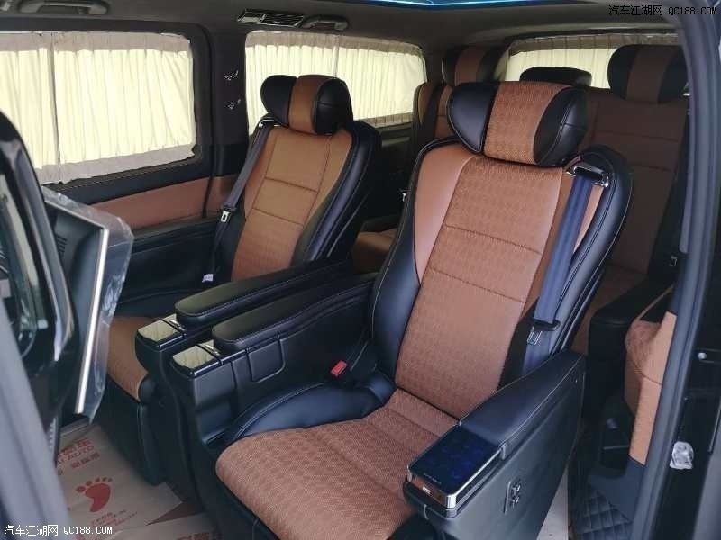 2019款奔驰V250商务车标轴版报价及图片