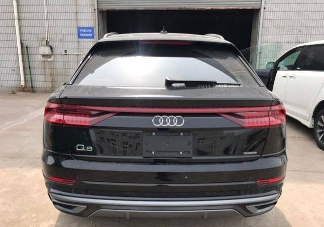 2019款奥迪q8加版旗舰suv现车配置解读