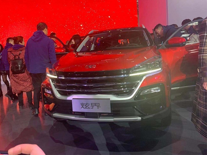 凯翼全新suv—炫界下线 独特双屏设计