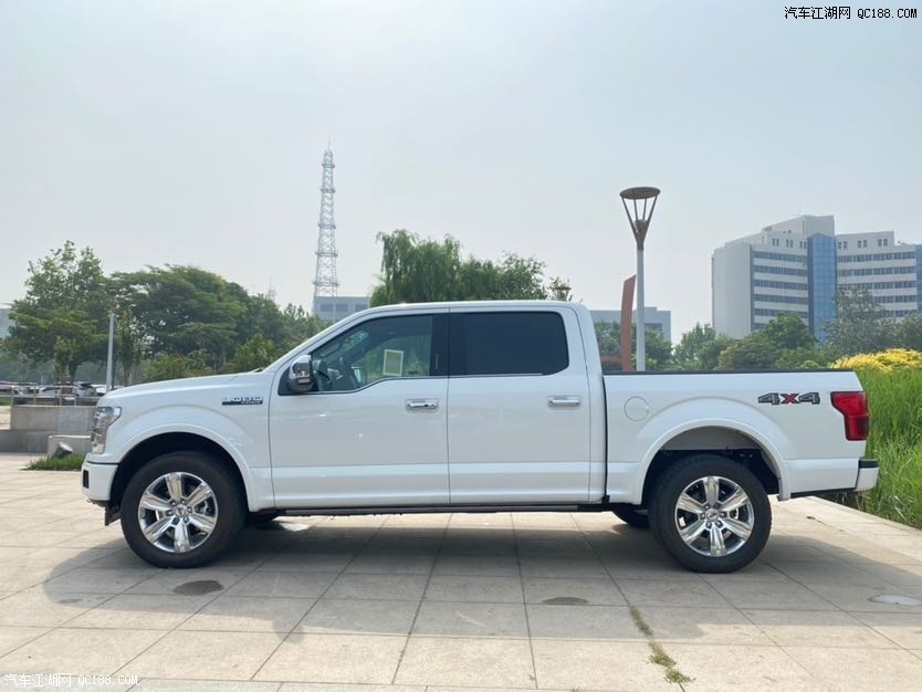 2020款加版福特f150 经典皮卡越野神器