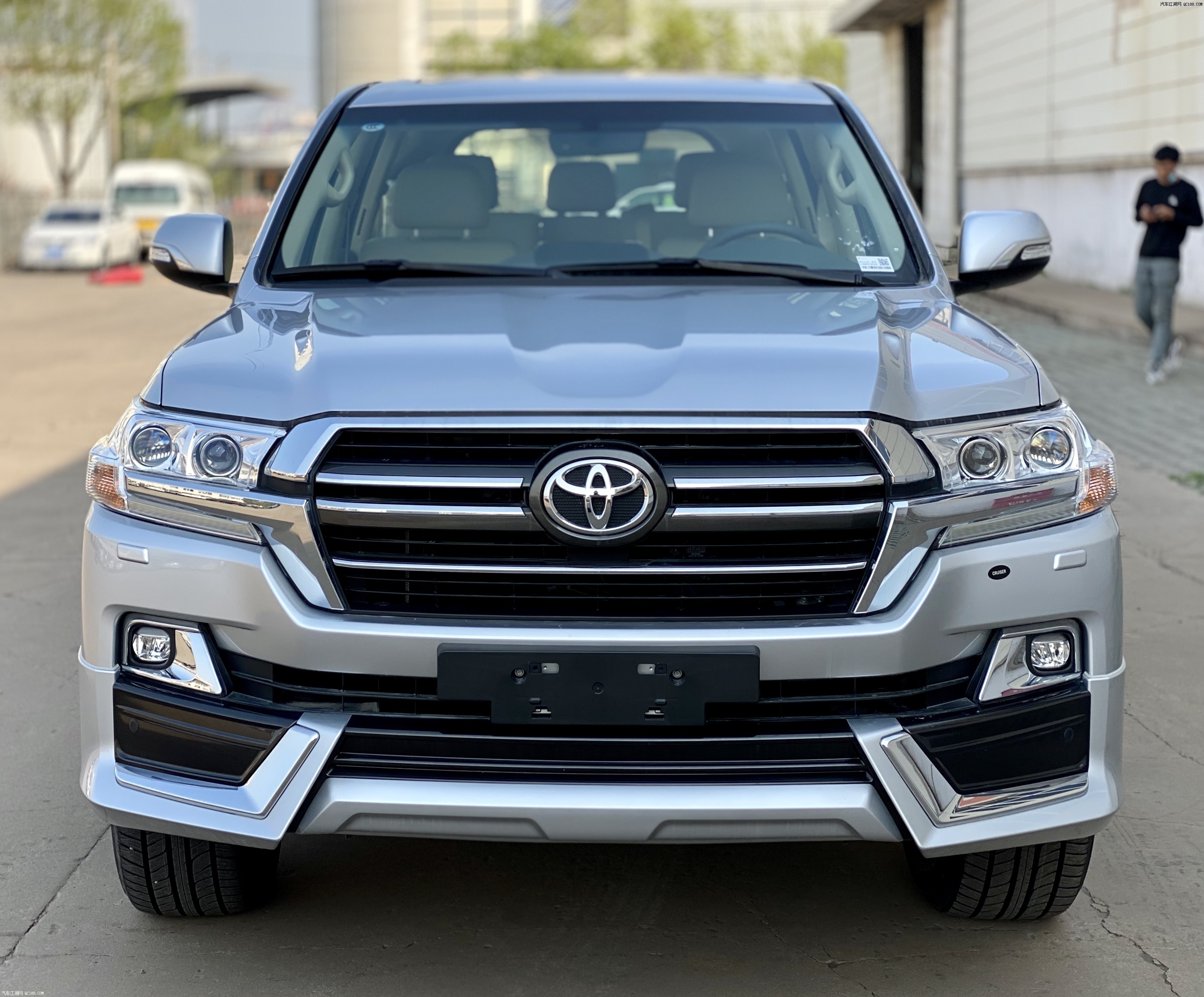 2020款中东版丰田酷路泽5700优惠详情_汽车江湖