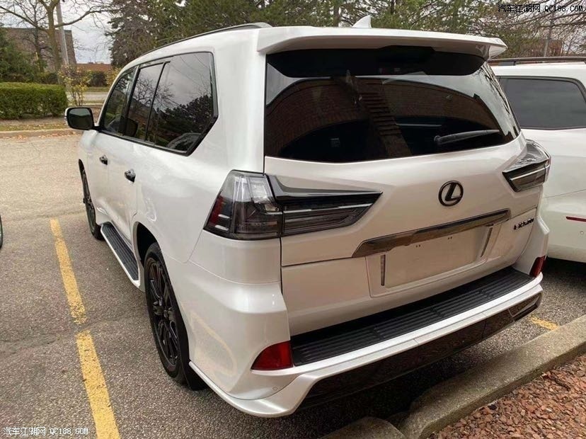 2021款加版丰田雷克萨斯lx570到店体验