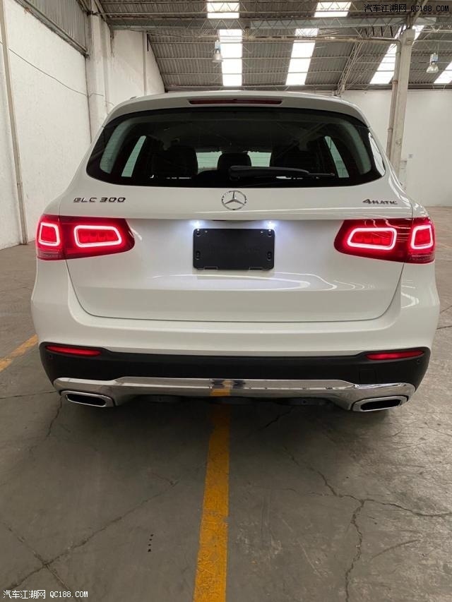 奔驰glc300suv,奔驰300suv 20款墨版奔驰glc300 5门5座suv到店体验