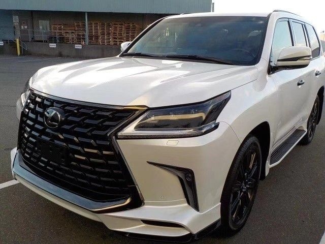 2021款加版丰田雷克萨斯lx570现车实拍_汽车江湖