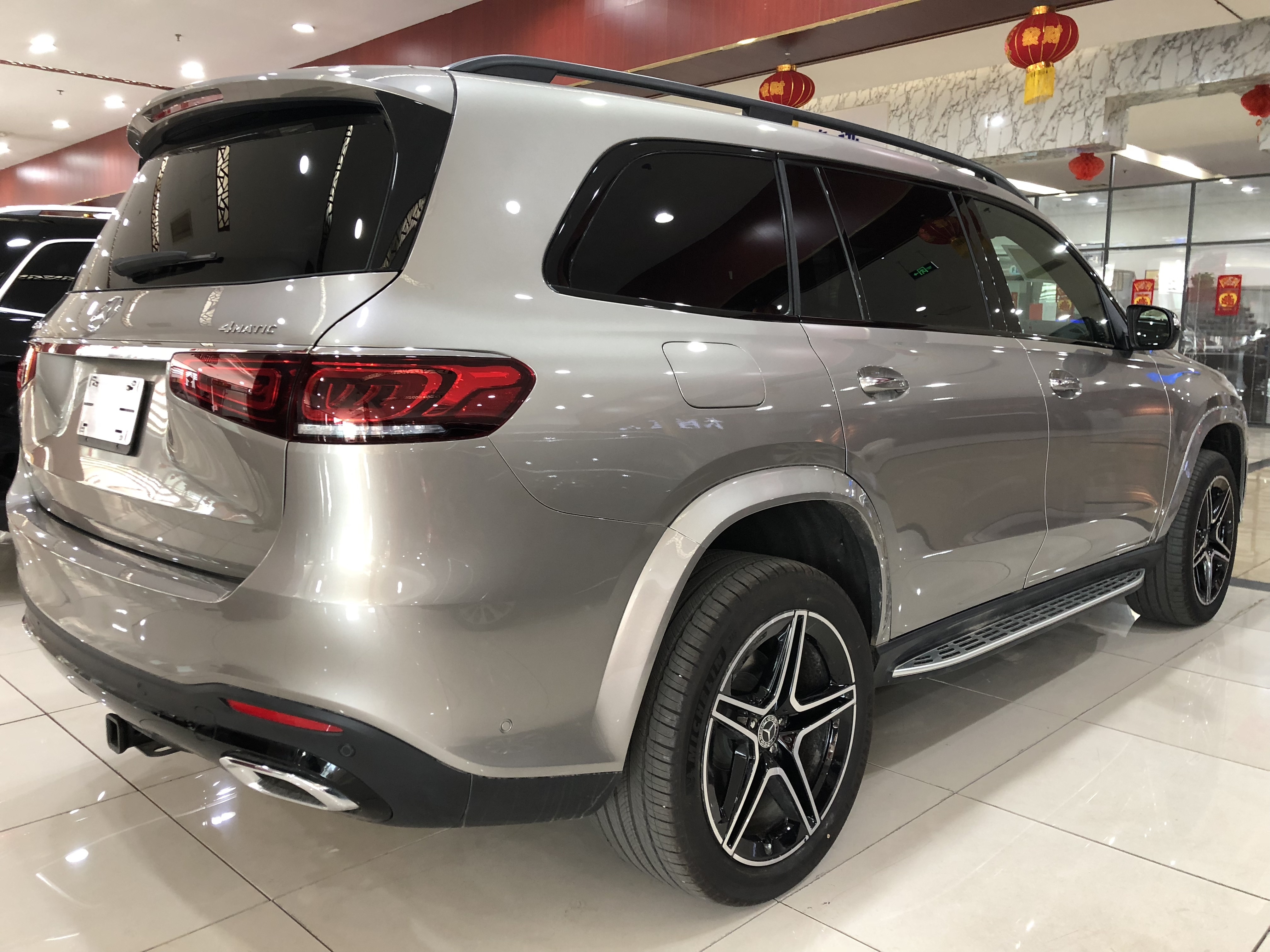 2020款加版奔驰gls450高配30t试驾感受