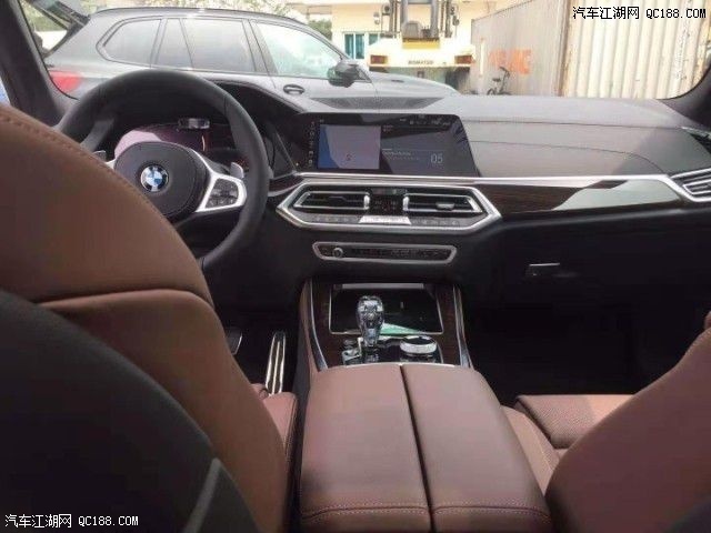 中东版2021款平行进口宝马x5到店体验