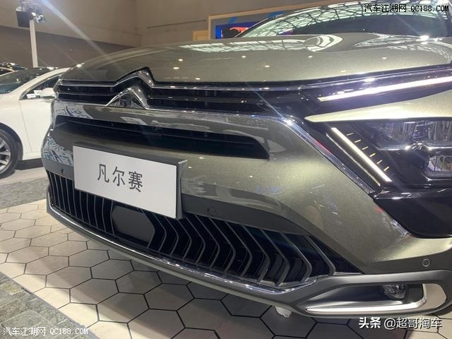 入门即豪华实拍图解雪铁龙凡尔赛c5x