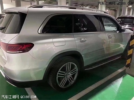 2020款奔驰gls580国六白色现车到店体验