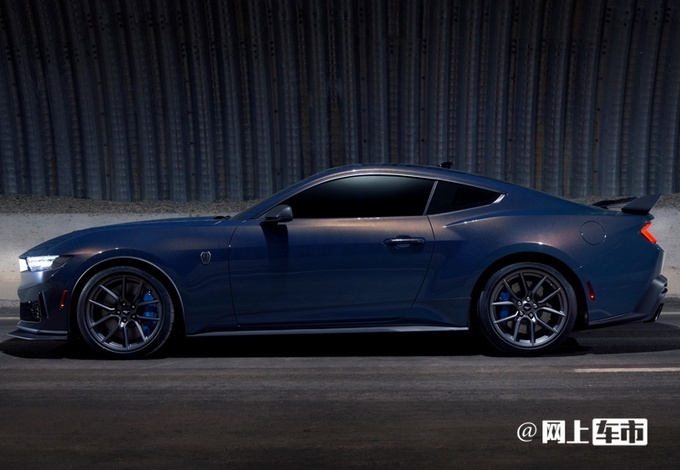 福特全新款Mustang Dark Horse亮相发布