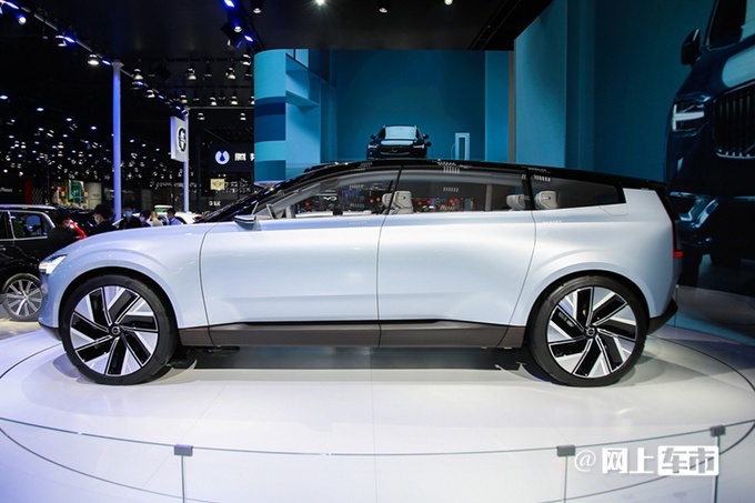 沃尔沃公布新纯电旗舰SUV“EX90”命名