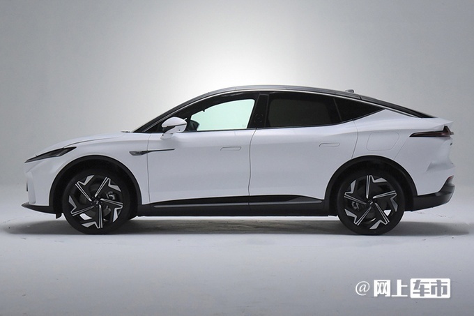 飞凡R7正式上市 补贴后28.99-35.69万元