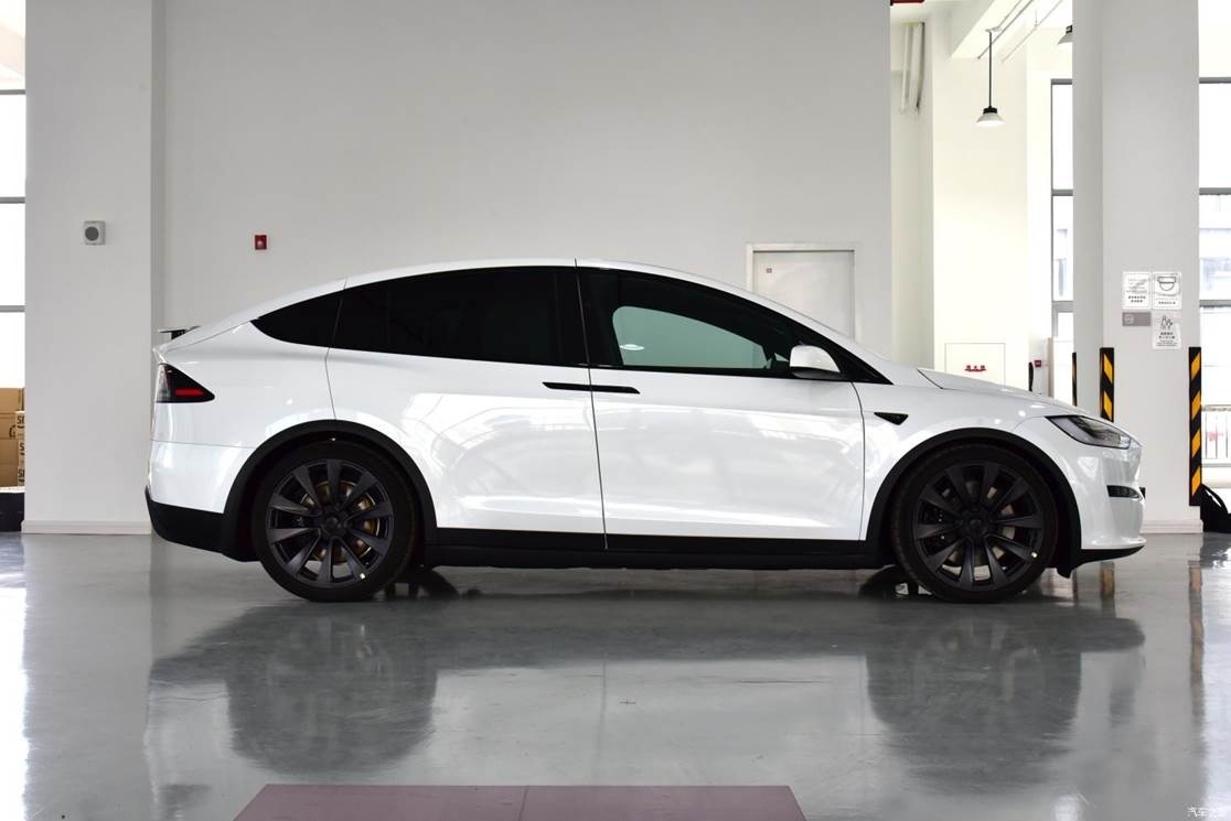 2022年进博会 特斯拉带来Model X Plaid