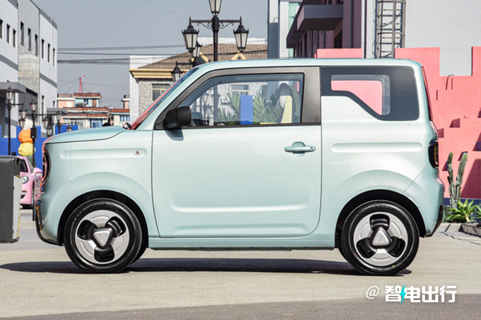 吉利全新纯电微型车熊猫mini 正式上市