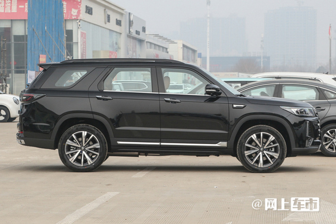 长安CS95PLUS正式上市 17.59万-19.99万