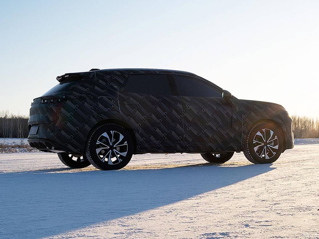 领克全新五座中型SUV DX11最新谍照曝光