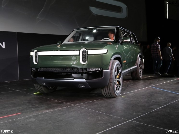 RIVIAN RIVIAN R1S 2019 