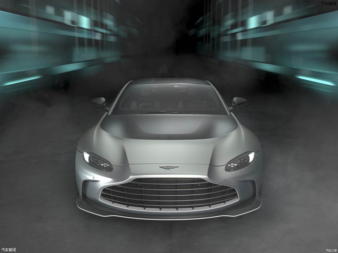 ˹١ V12 Vantage 2022 