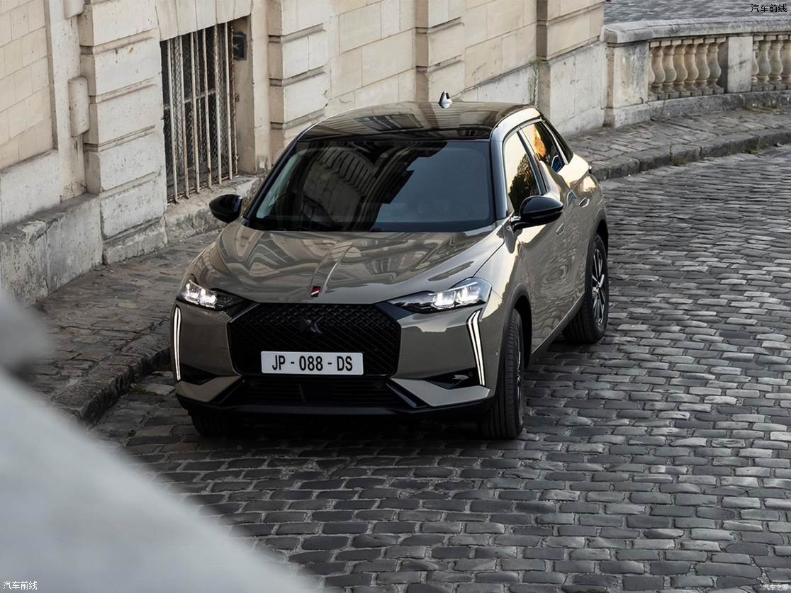 DS() DS 3Դ 2022 E-Tense Performance Line