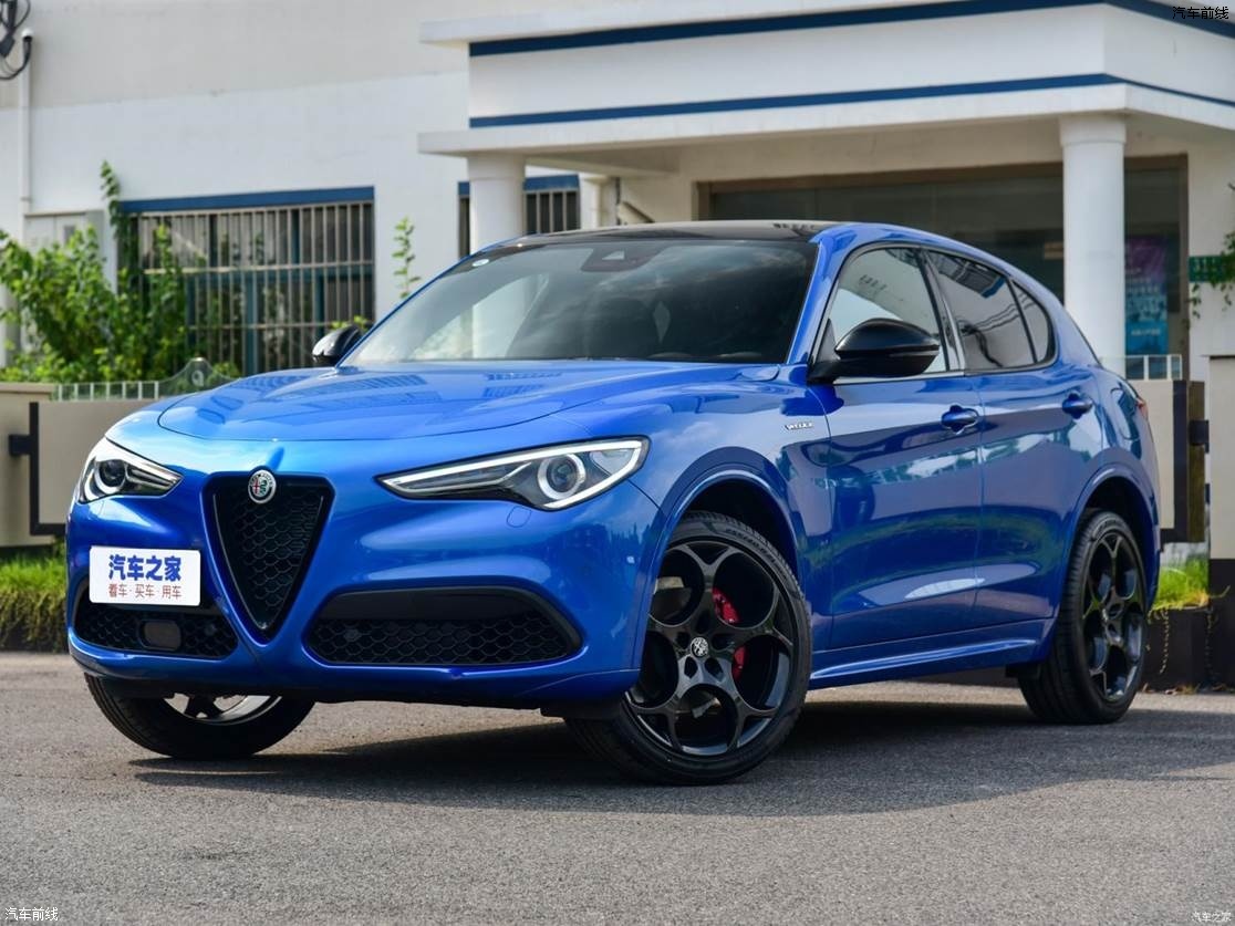 ŷ Stelvio 2022 2.0T 280HP Veloce