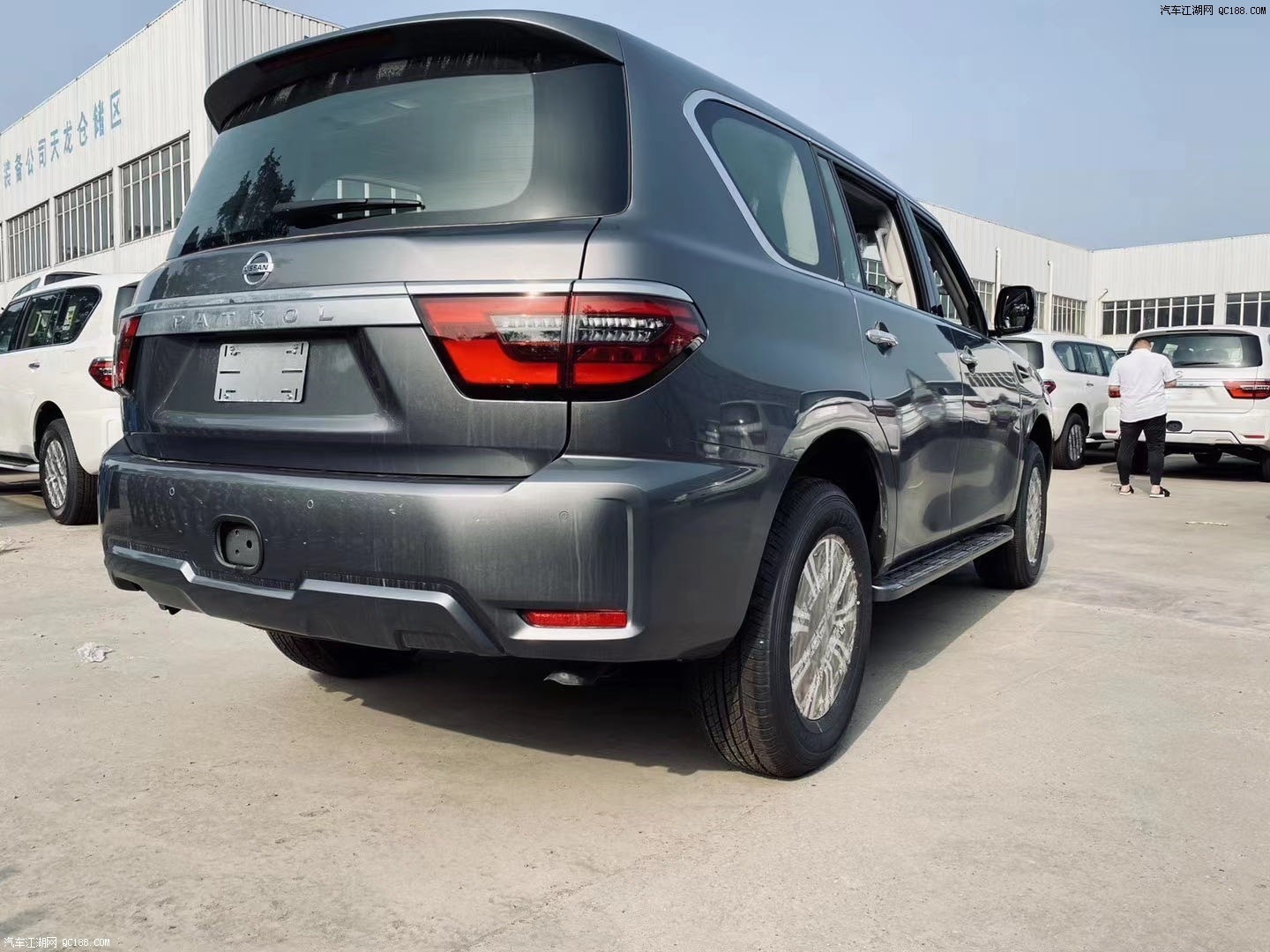 2029款日产尼桑途乐y62中东版试驾感受