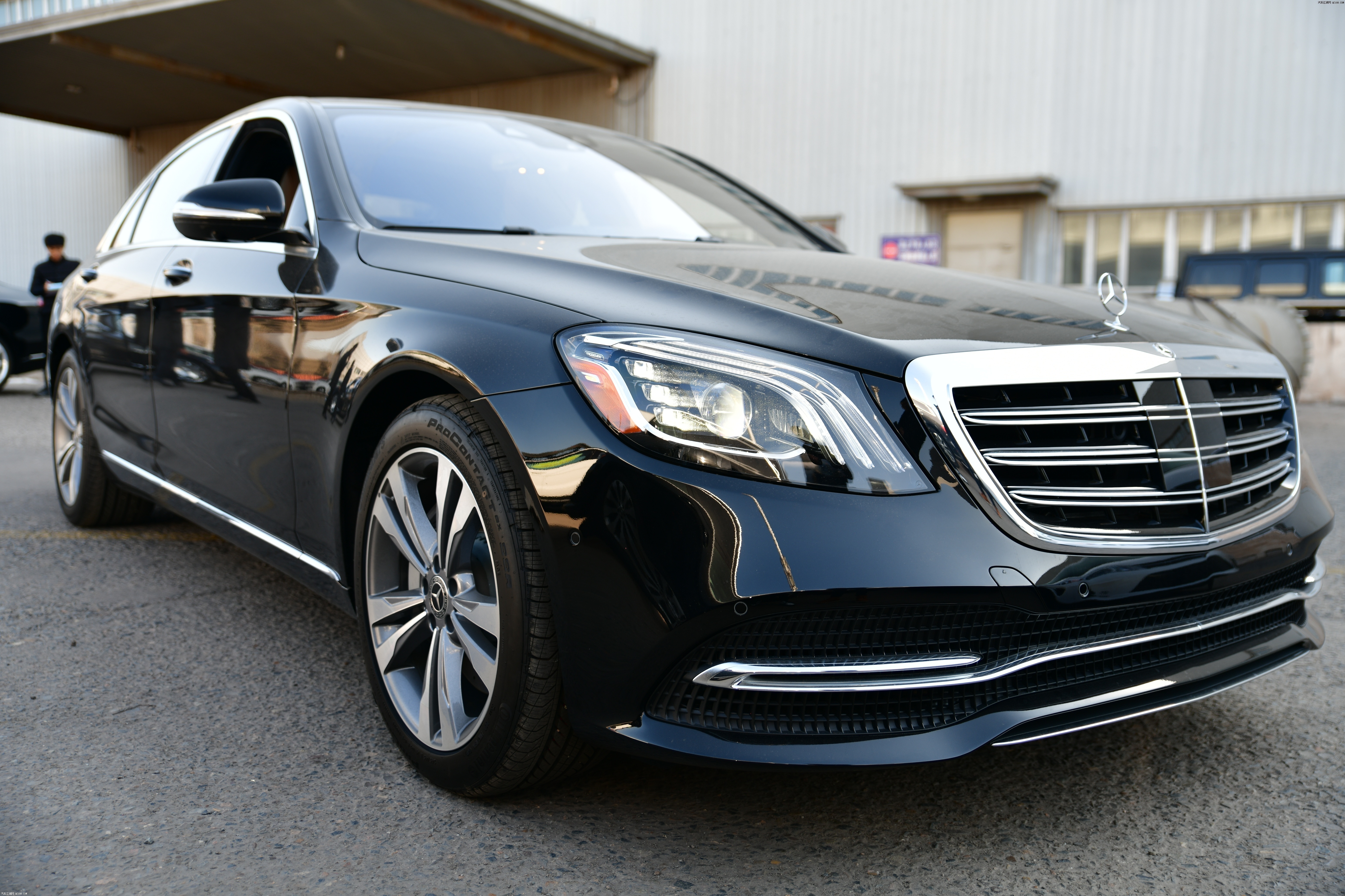 码汇名车 类别:车商新闻 打印 手机阅读 全新20款s560长轴采用了新的