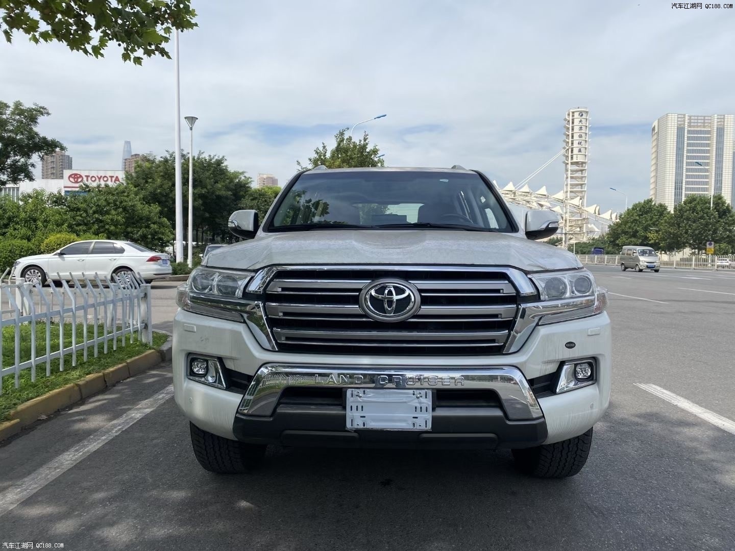 2020款中东版丰田酷路泽4500试驾感受